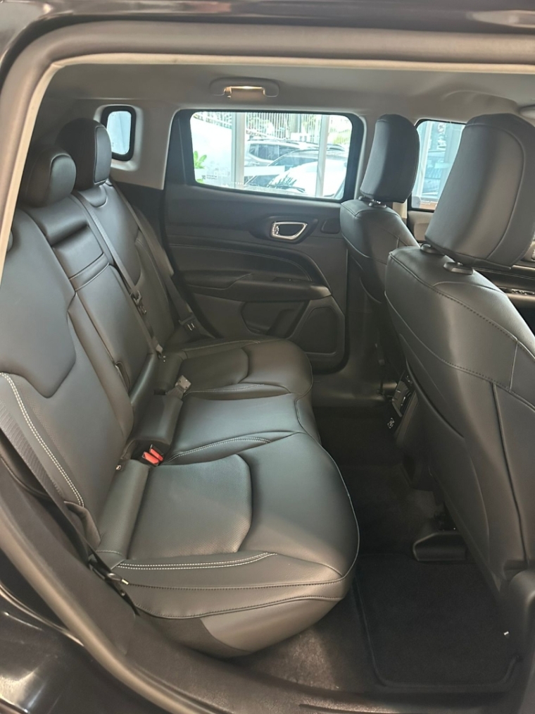 jeep compass 1.3 t270 turbo flex longitude at6 2025 jeep compass 1.3 t270 turbo flex longitude at6 2025