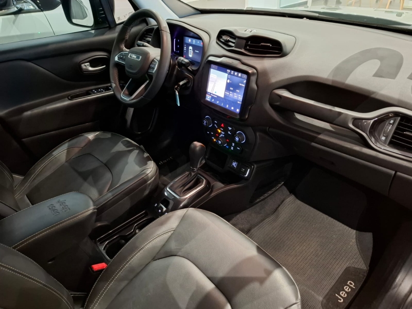 jeep renegade 1.3 t270 turbo flex longitude at6 2p automatico 2023 jeep renegade 1.3 t270 turbo flex longitude at6 2p automatico 2023
