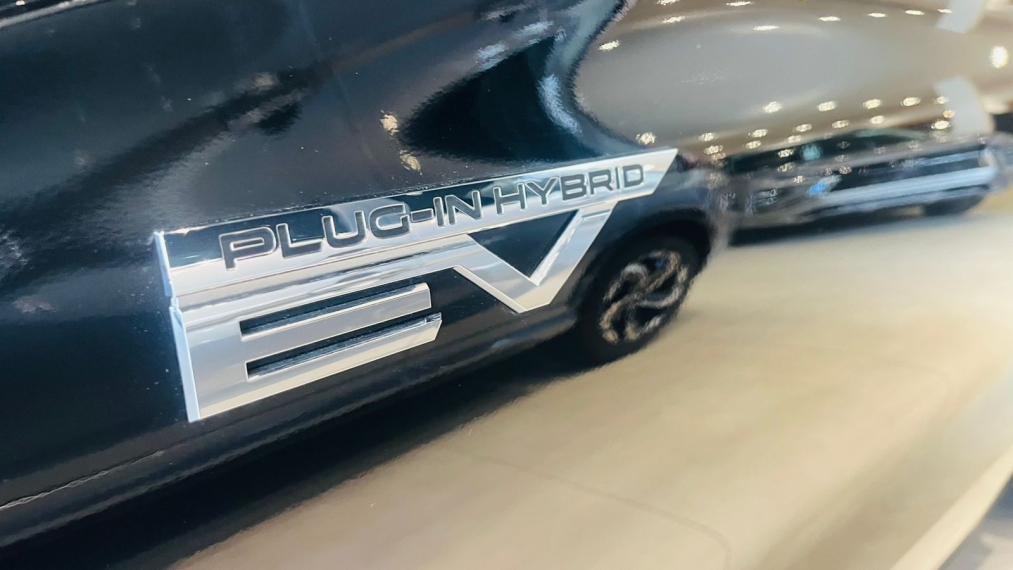 mitsubishi outlander 2.4 phev signature s-awc dht hibrido 4p automatico 20263
