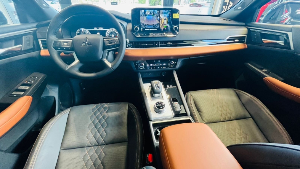 mitsubishi outlander 2.4 phev signature s-awc dht hibrido 4p automatico 2026