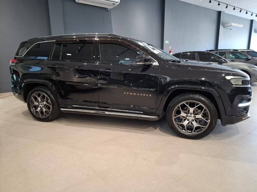 jeep commander 1.3 t270 turbo flex overland at6 4p automatico 20252