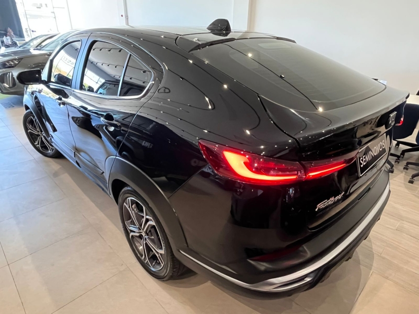 fiat fastback 1.3 turbo 270 flex limited edition at6 4p automatico 20243