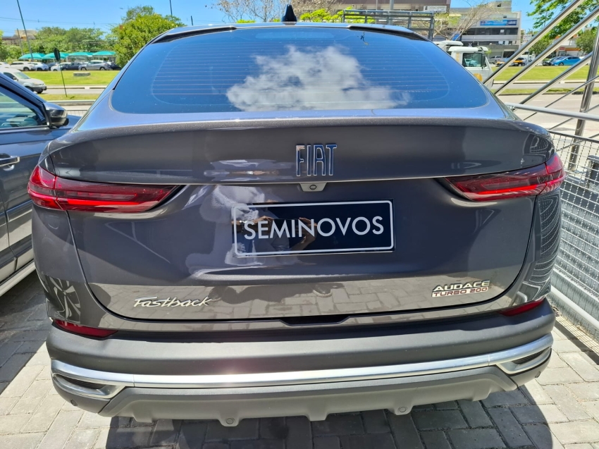 fiat fastback 1.0 turbo 200 flex audace cvt 4p automatico 20232