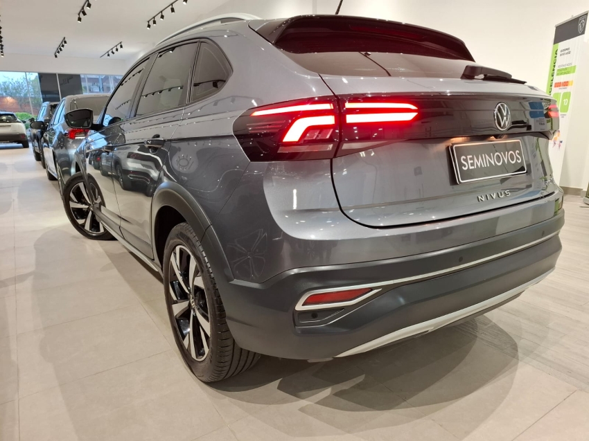 volkswagen nivus 1.0 200 tsi total flex highline automatico 4p 20224
