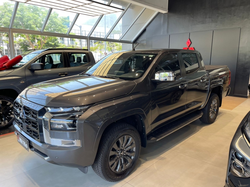 mitsubishi triton 2.4 biturbo diesel cd hpe-s 4x4 automatico 4p 20265