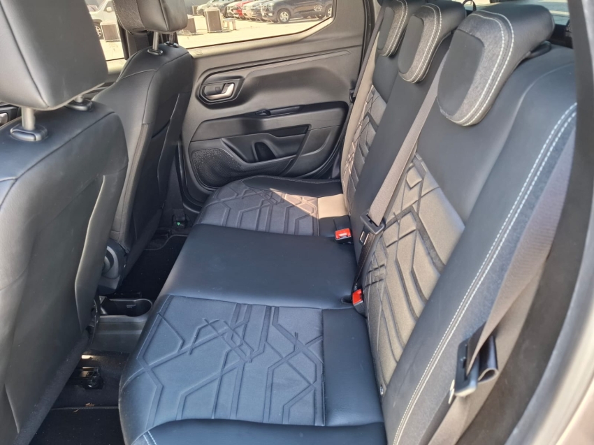 fiat strada 1.3 firefly flex volcano cd manual 4p 202511