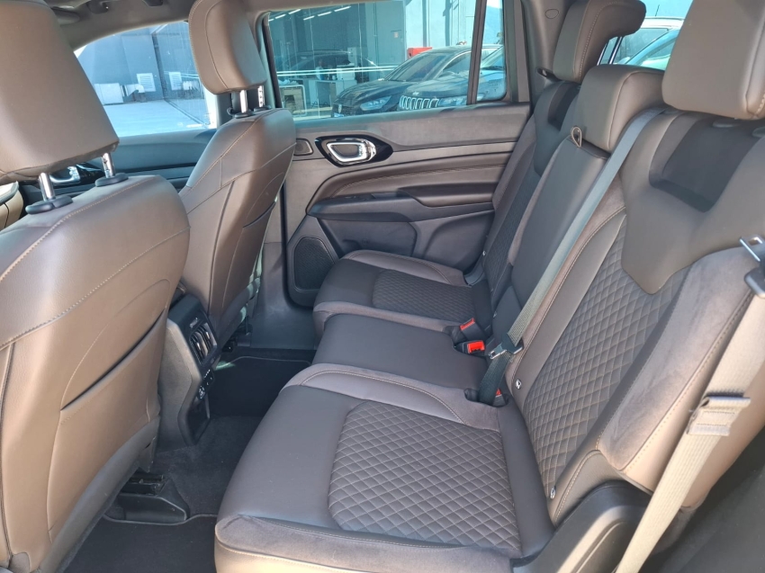 jeep commander 1.3 t270 turbo flex overland at6 4p automatico 202510