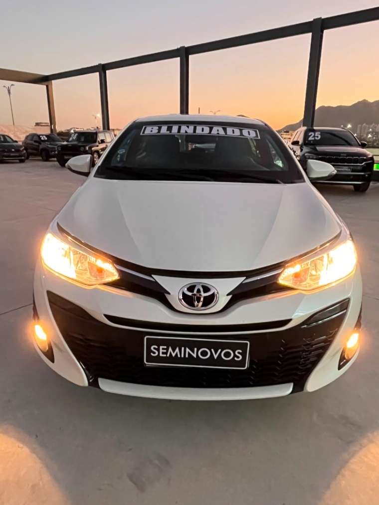 toyota yaris 1.5 16v flex xs connect multidrive 4p automatico 2021