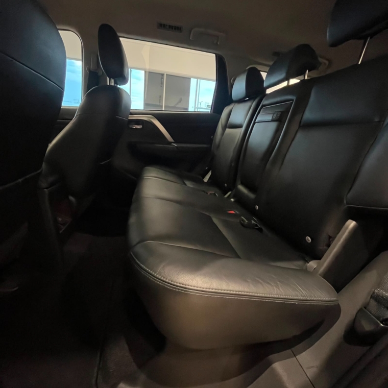 mitsubishi pajero sport 2.4 16v mivec turbo diesel hpe awd automatico 4p 202114