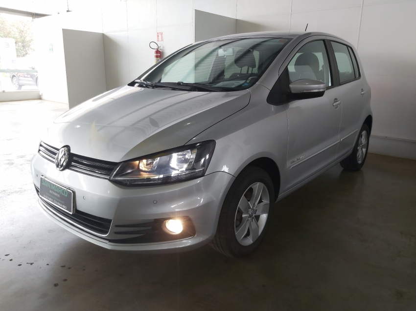 volkswagen fox comfortline mbv 1.6 flex 5p manual 2018 volkswagen fox comfortline mbv 1.6 flex 5p manual 2018
