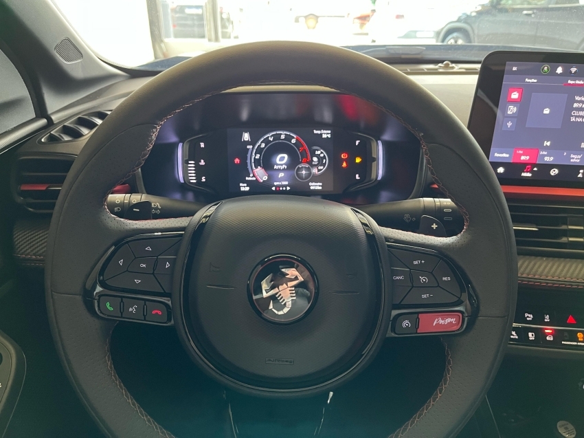 fiat fastback 1.3 turbo 270 flex abarth at6 2025