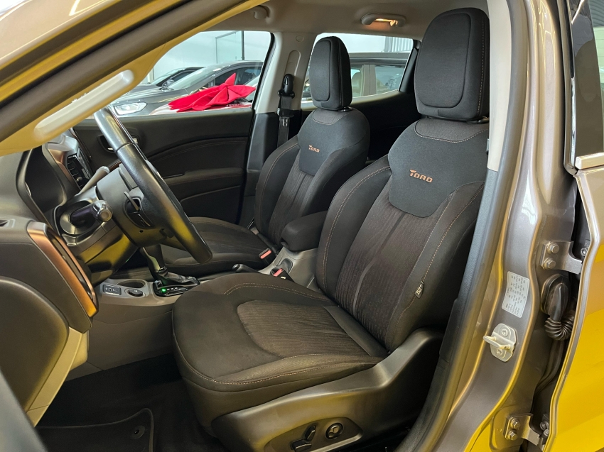 fiat toro 2.4 16v multiair flex volcano at9 2020