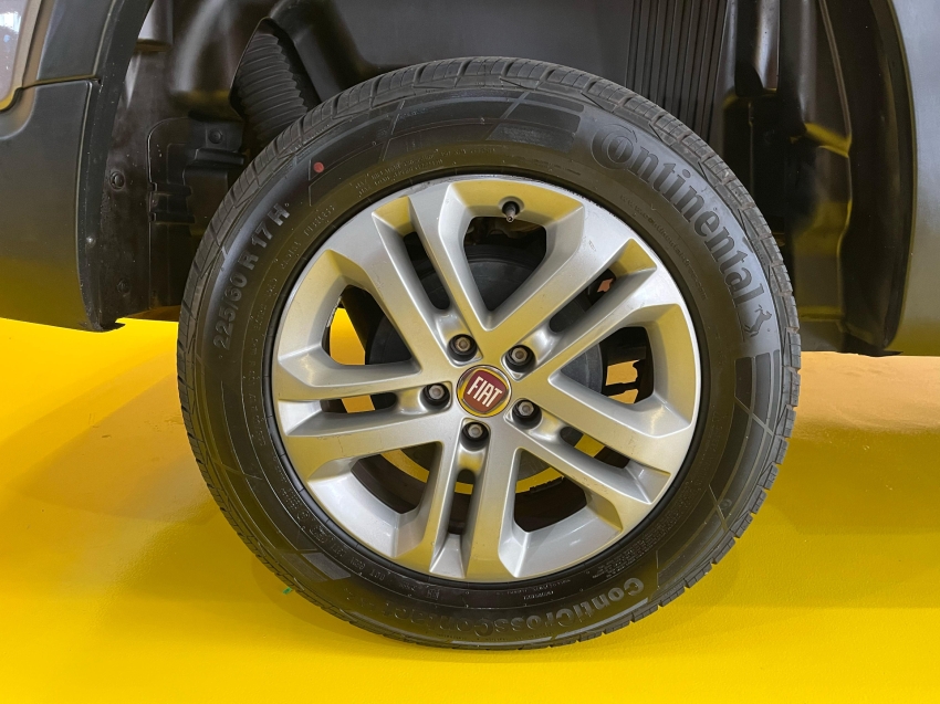 fiat toro 2.4 16v multiair flex volcano at9 2020