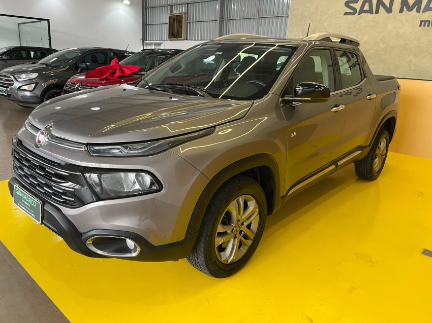 fiat toro 2.4 16v multiair flex volcano at9 2020