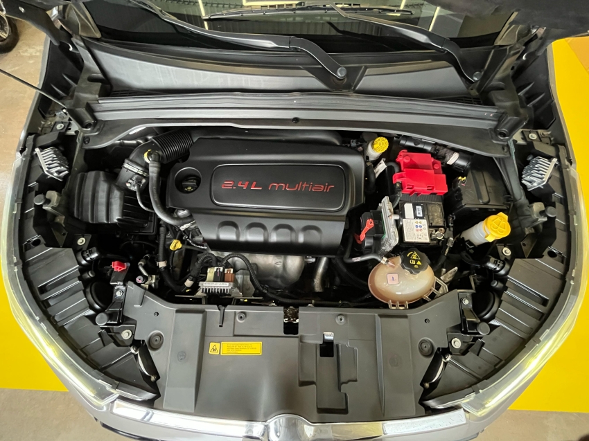 fiat toro 2.4 16v multiair flex volcano at9 2020