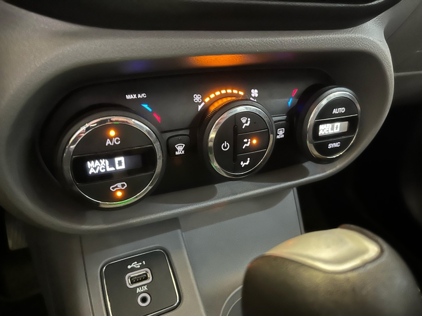 fiat toro 2.4 16v multiair flex volcano at9 2020