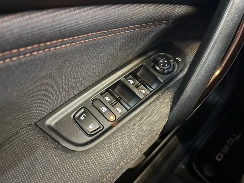 fiat toro 2.4 16v multiair flex volcano at9 2020