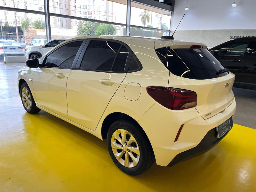 chevrolet onix 1.0 flex lt manual 9.9 4p 2023