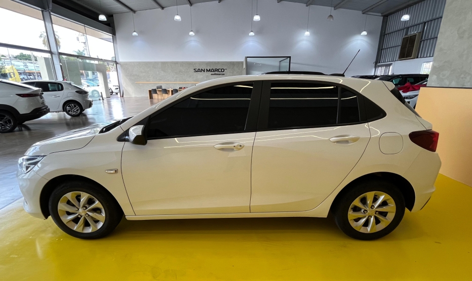chevrolet onix 1.0 flex lt manual 9.9 4p 2023