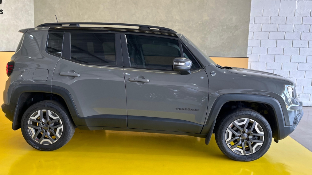 jeep renegade 1.3 t270 turbo flex trailhawk 4x4 at9 4p automatico 2023