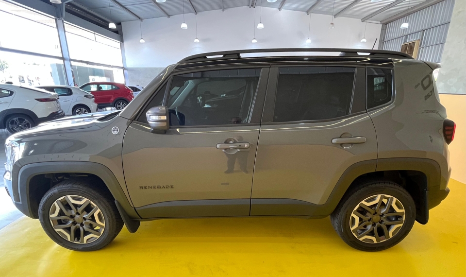jeep renegade 1.3 t270 turbo flex trailhawk 4x4 at9 4p automatico 2023