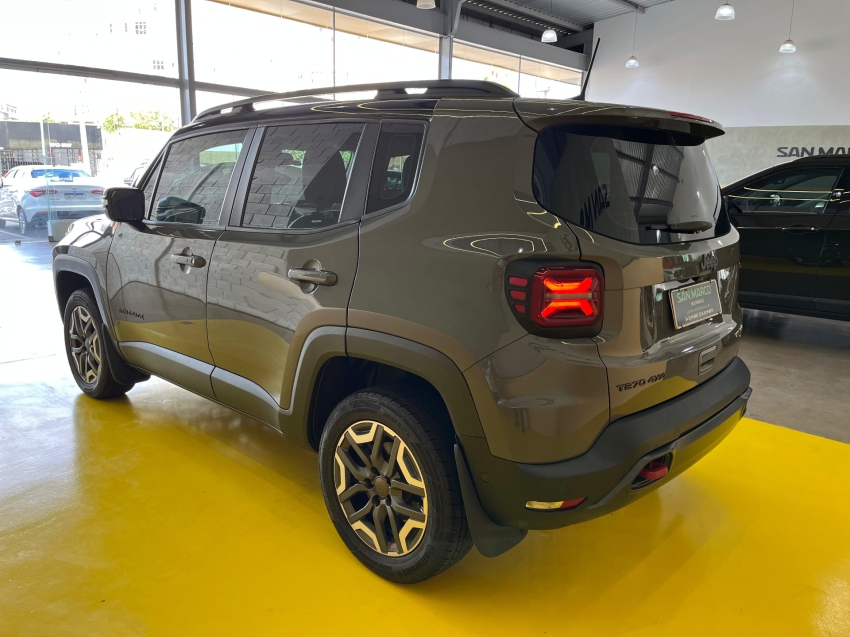 jeep renegade 1.3 t270 turbo flex trailhawk 4x4 at9 4p automatico 2023