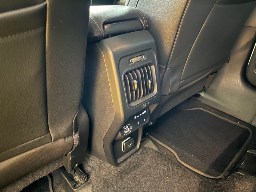 jeep commander 1.3 t270 turbo flex limited at6 4p automatico 2023