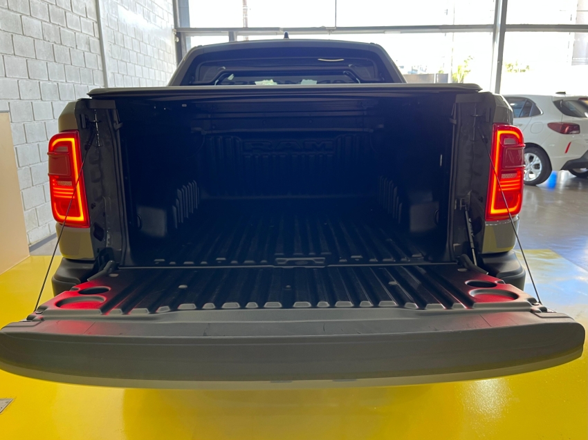 ram rampage 2.0 hurricane 4 turbo gasolina rebel 4x4 automatico 1.9 4p 2024
