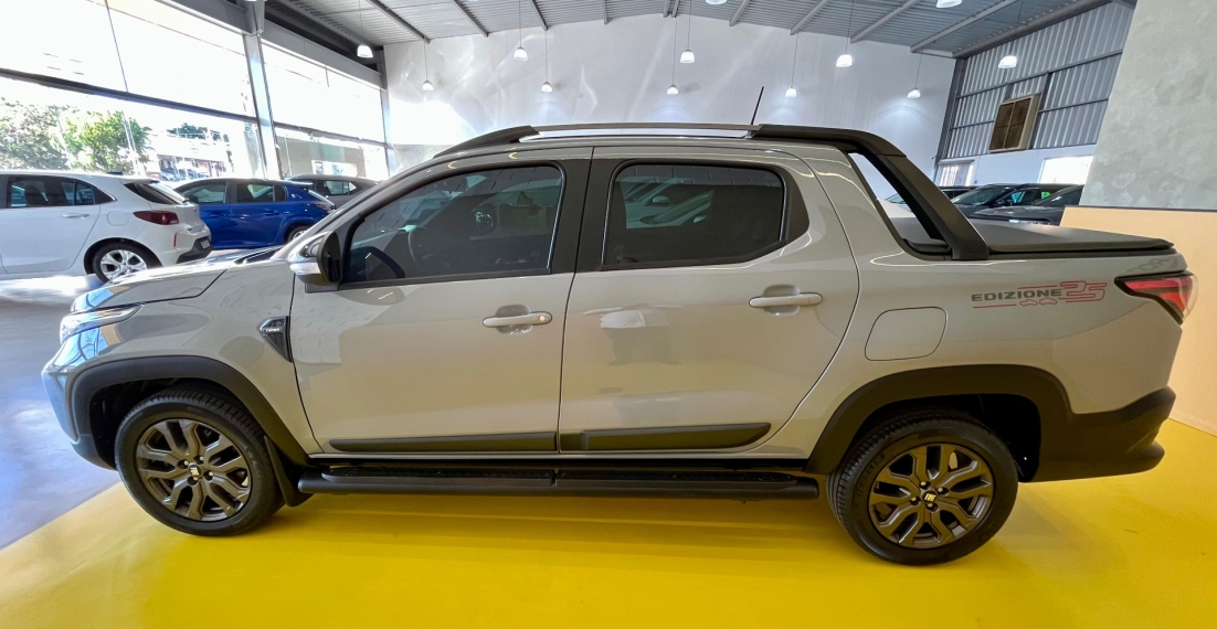 fiat strada 1.0 turbo 200 flex ultra cd cvt 9.9 4p automatico 2024
