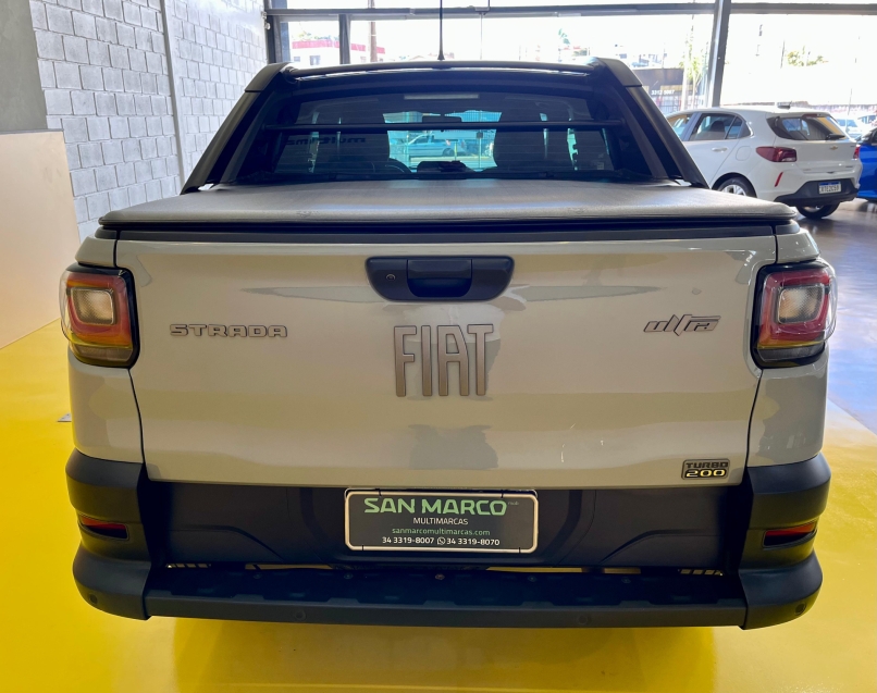 fiat strada 1.0 turbo 200 flex ultra cd cvt 9.9 4p automatico 2024