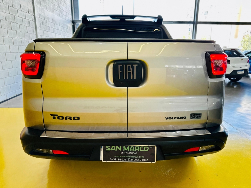fiat toro 1.3 turbo 270 flex volcano at6 4p automatico 2023