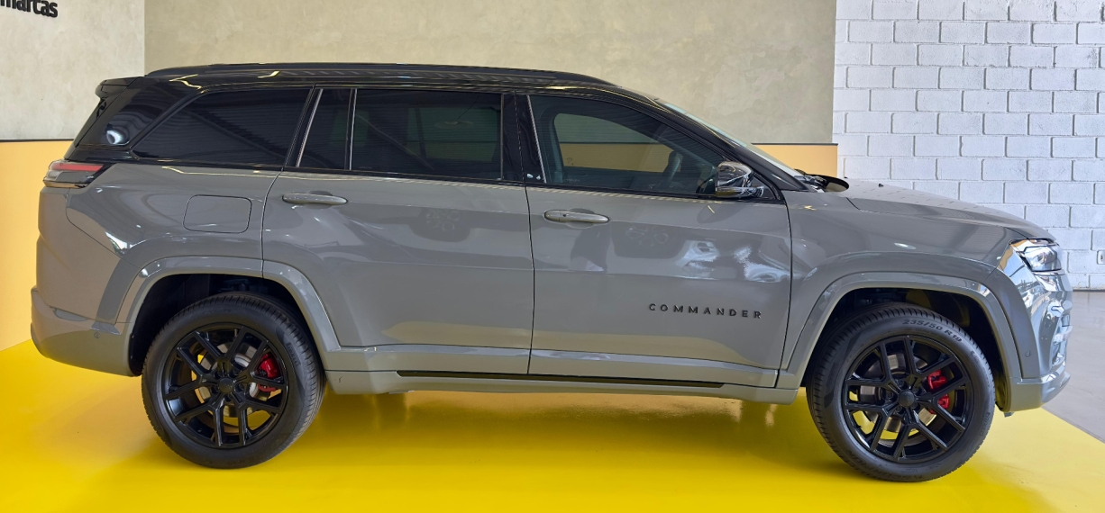 jeep commander 2.0 hurricane 4 turbo gasolina blackhawk at9 1.9 4p automatico 2025
