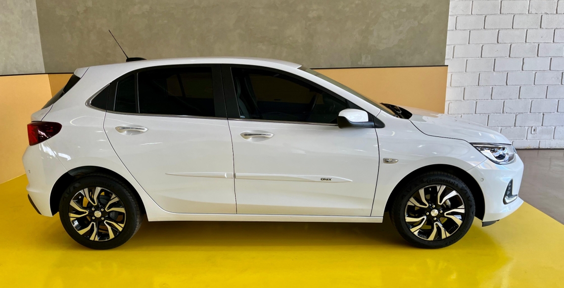chevrolet onix 1.0 turbo flex premier automatico 9.9 4p 2024