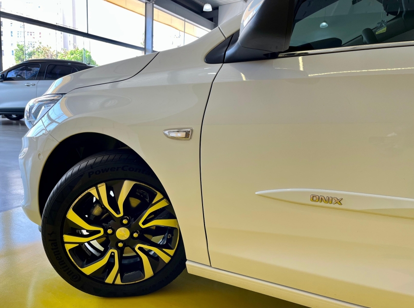chevrolet onix 1.0 turbo flex premier automatico 9.9 4p 2024