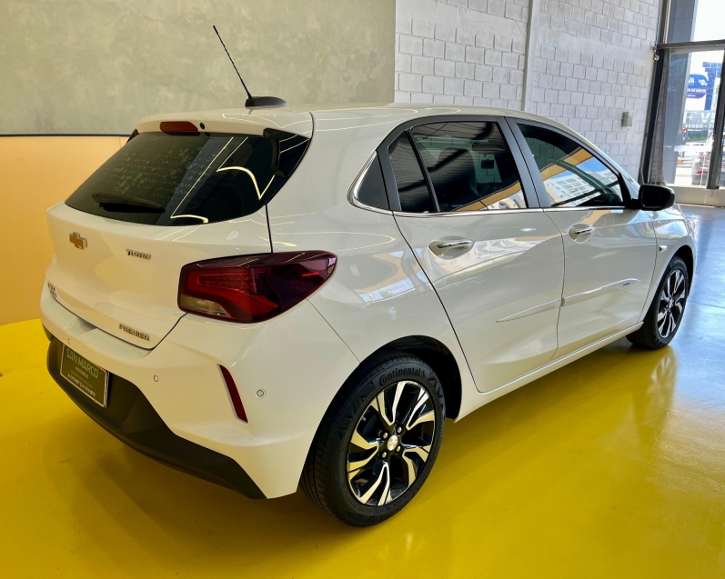 chevrolet onix 1.0 turbo flex premier automatico 9.9 4p 2024