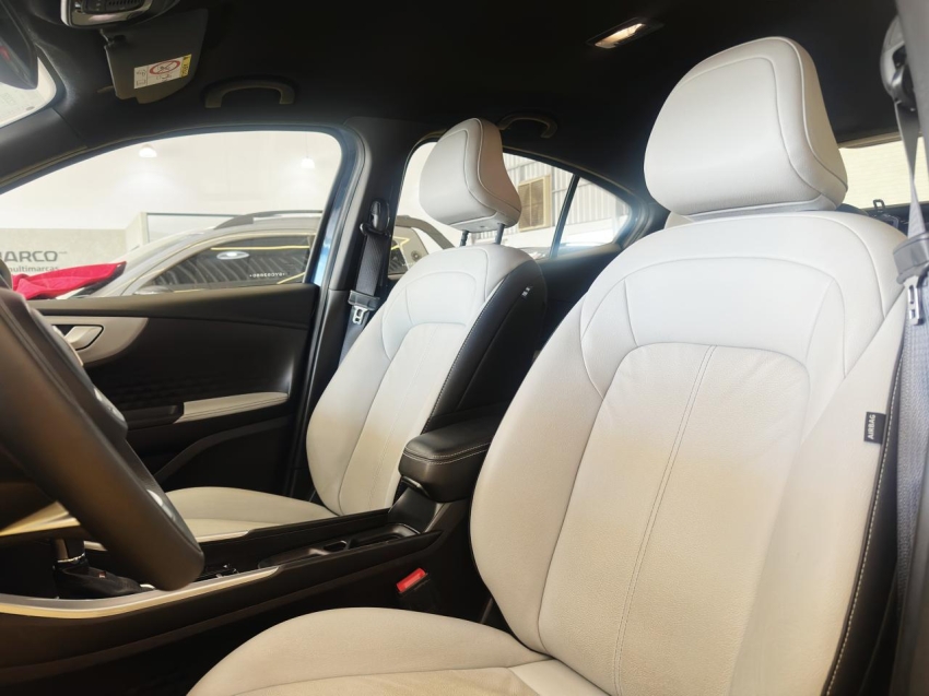fiat fastback 1.0 turbo 200 hybrid impetus cvt 9.9 hibrido 4p automatico 2025