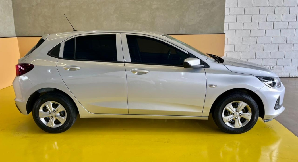 chevrolet onix 1.0 flex manual 9.9 4p 20233