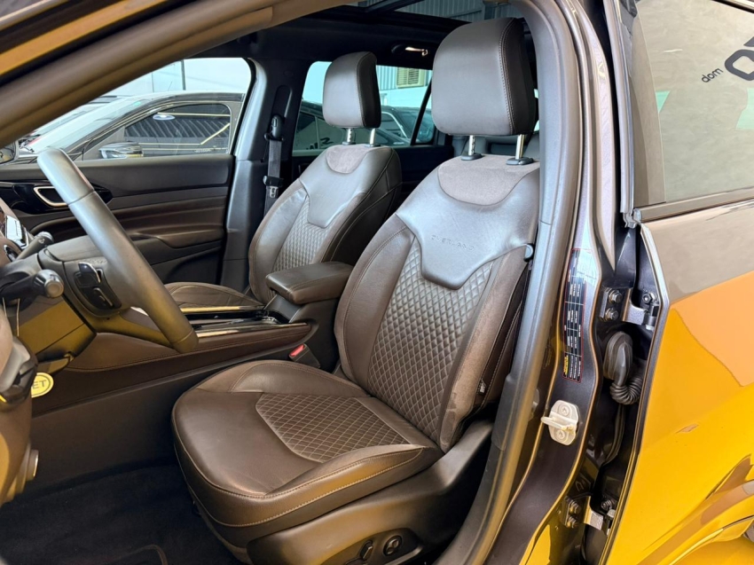 jeep commander 1.3 t270 turbo flex overland at6 4p automatico 202317