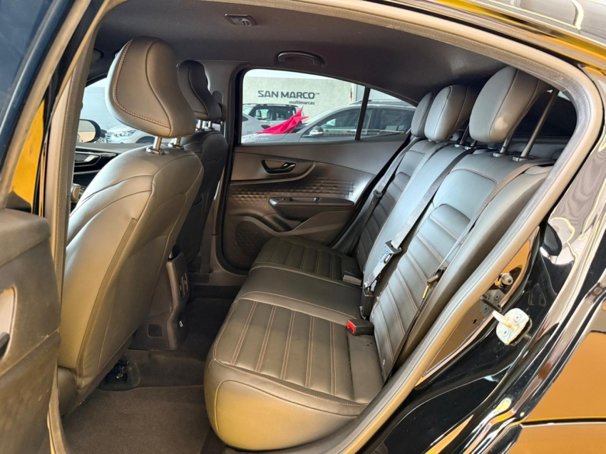 fiat fastback 1.3 turbo 270 flex abarth at6 4p automatico 202515