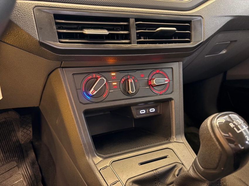 volkswagen polo 1.0 mpi track manual flex 4p 202410