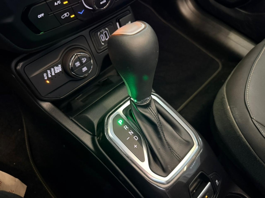 jeep renegade 1.3 t270 turbo flex willys 4x4 at9 4p automatico 202519