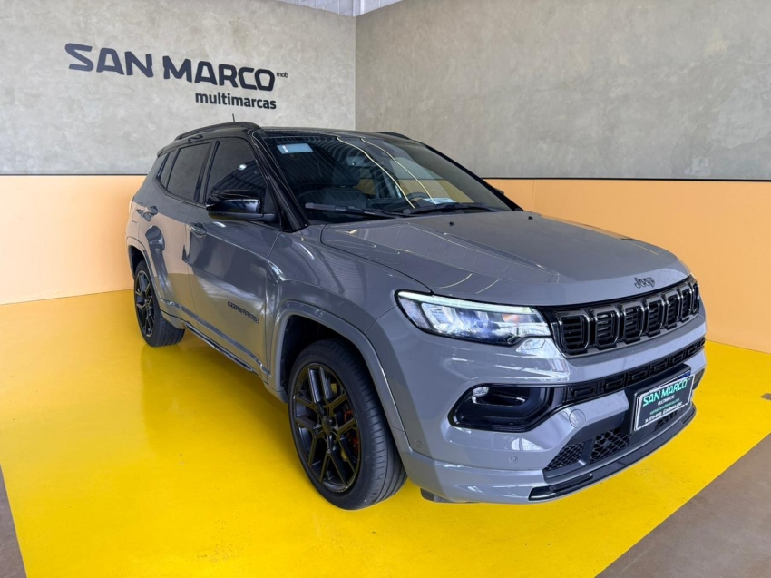 jeep compass 2.0 hurricane 4 turbo gasolina blackhawk at9 4p automatico 2025