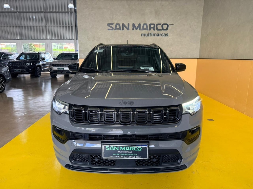 jeep compass 2.0 hurricane 4 turbo gasolina blackhawk at9 4p automatico 20251