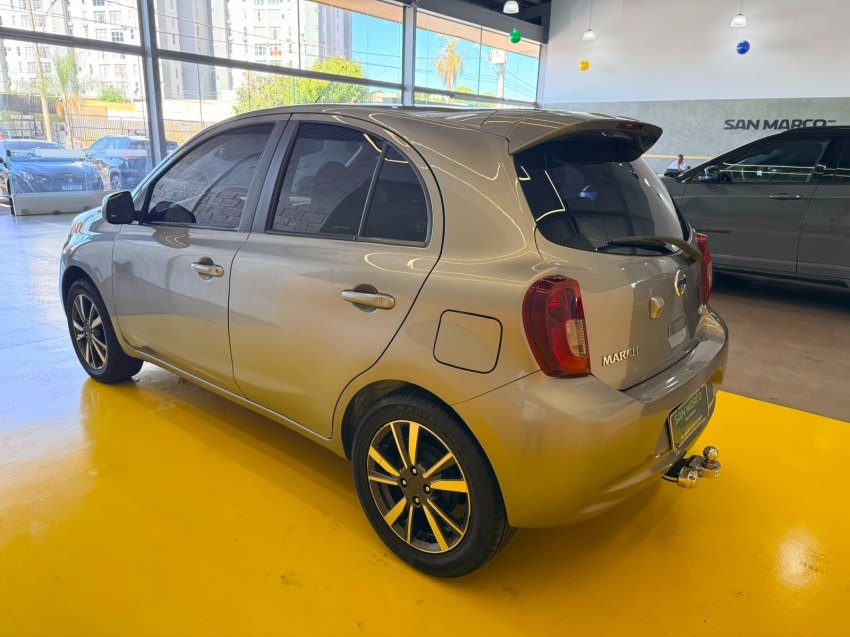 nissan march 1.6 sl 16v flexstart 4p xtronic flex automatico 20204