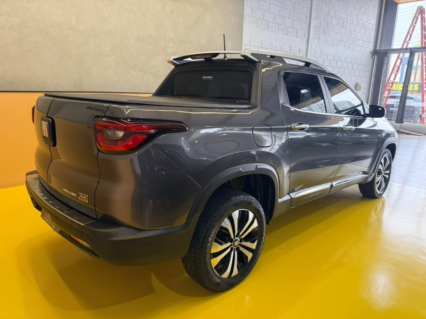 fiat toro 2.0 16v turbo diesel volcano 4wd at9 2.2 4p automatico 20255