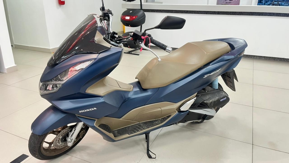 honda pcx 160 dlx abs 156 gasolina 1p automatico 2023
