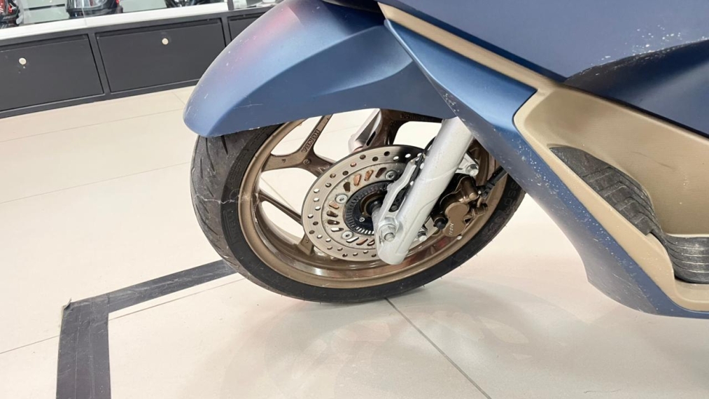 honda pcx 160 dlx abs 156 gasolina 1p automatico 2023