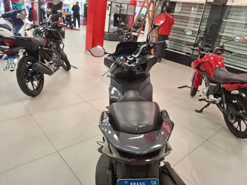 honda pcx 160 156 gasolina 1p automatico 2023
