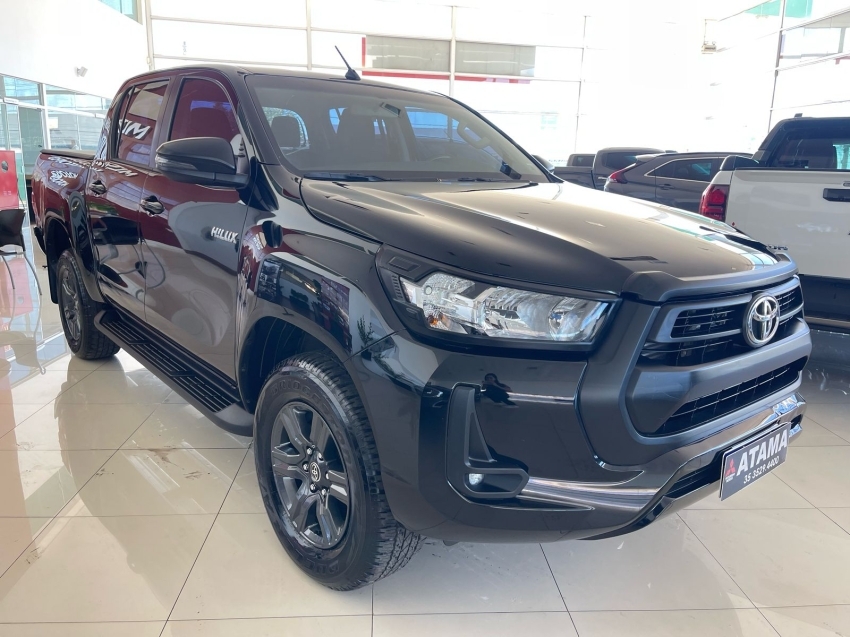 toyota hilux 2.8 d-4d turbo diesel cd sr 4x4 automatico 2024 toyota hilux 2.8 d-4d turbo diesel cd sr 4x4 automatico 2024