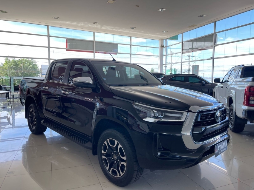 toyota hilux 2.8 d-4d turbo diesel cd srx 4x4 automatico 2023